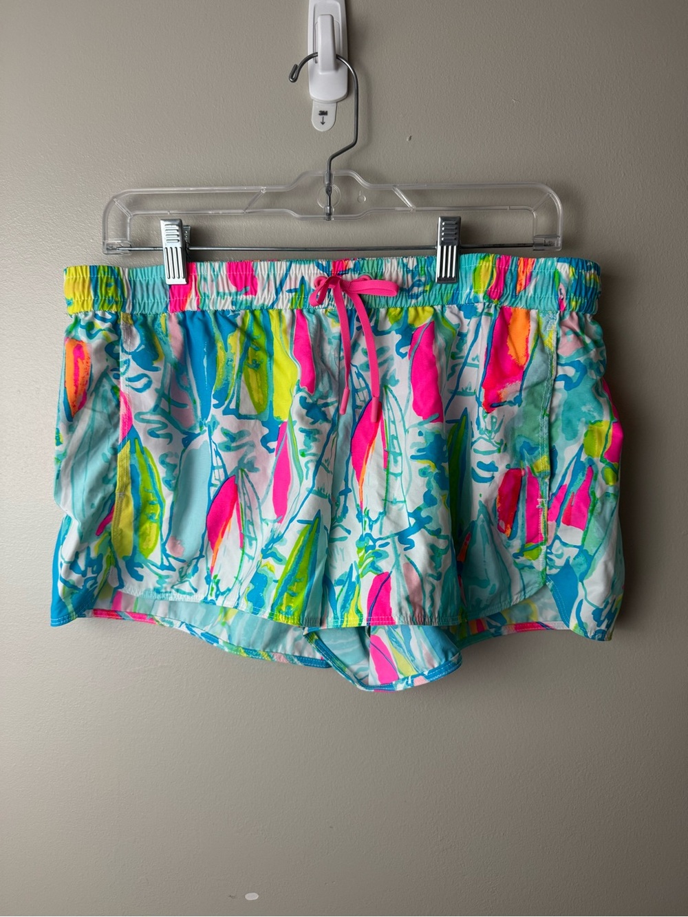 Lilly Pulitzer Neon Floral Shorts Large